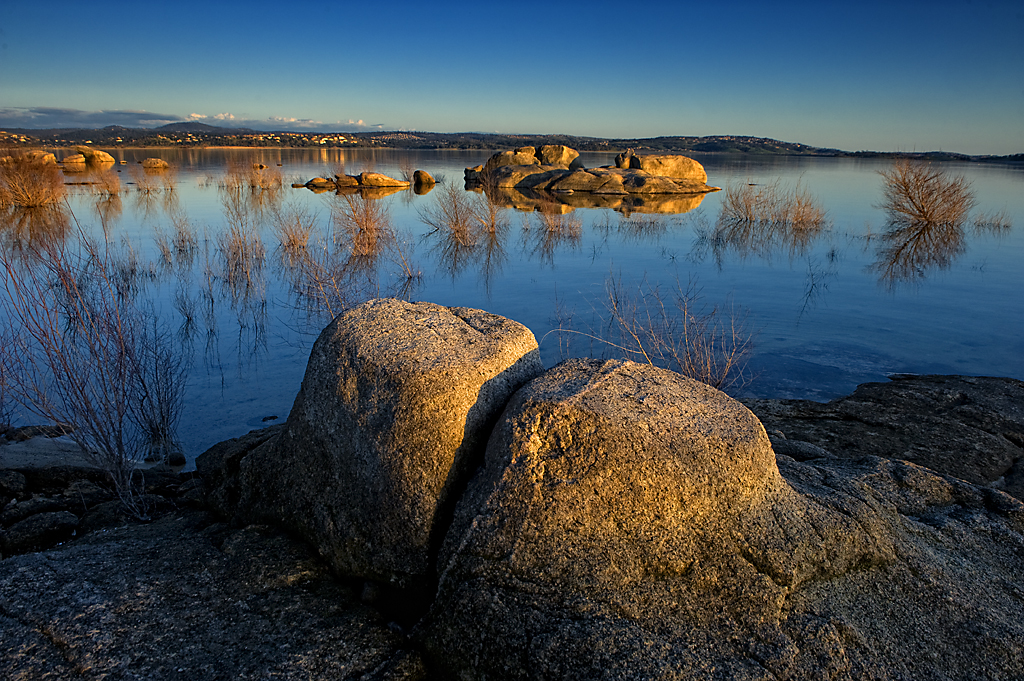 Folsom Lake and the surrounding landscape